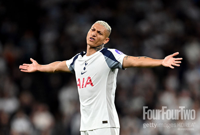 ‘캡틴’ 손흥민 없으니 토트넘 분위기 초상집…“히샬리송 응원 호소에도 경기장은 고요했다”