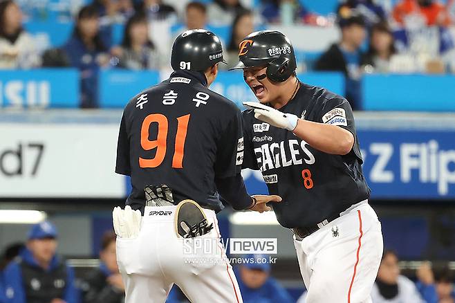 한화 32홈런→홈런→홈런 거포에 무슨 일이…대체 사령탑이 무슨 말을 했길래