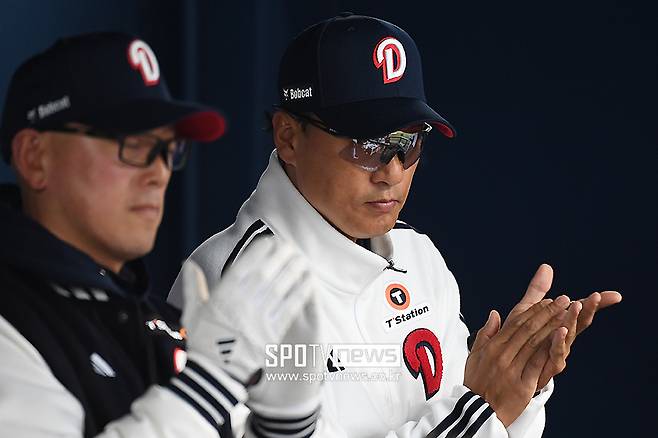 '두산서 자진사퇴' 이승엽, 요미우리 임시코치 전격 합류…日 주목