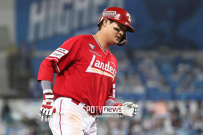 日 403홈런 전설을 SSG는 어떻게 섭외했나… 이게 이렇게도 되네, 젊은 피들 직감 키울까