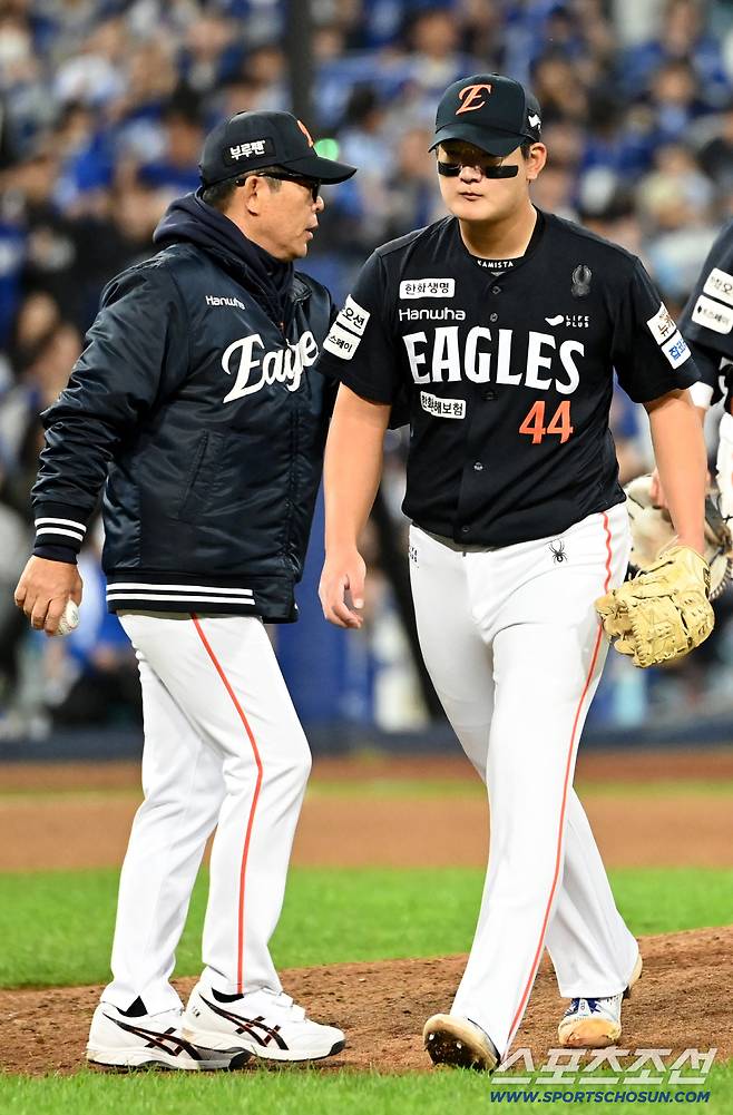 이 무슨 운명의 장난인가...김서현 또 무너졌다, 김영웅에게 치명적 스리런포 헌납 [PO4 현장]