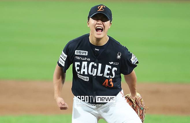 154km 삼진→삼진→삼진→삼진 괴력…이래서 한화가 '19세' 정우주 선발로 내보냈구나