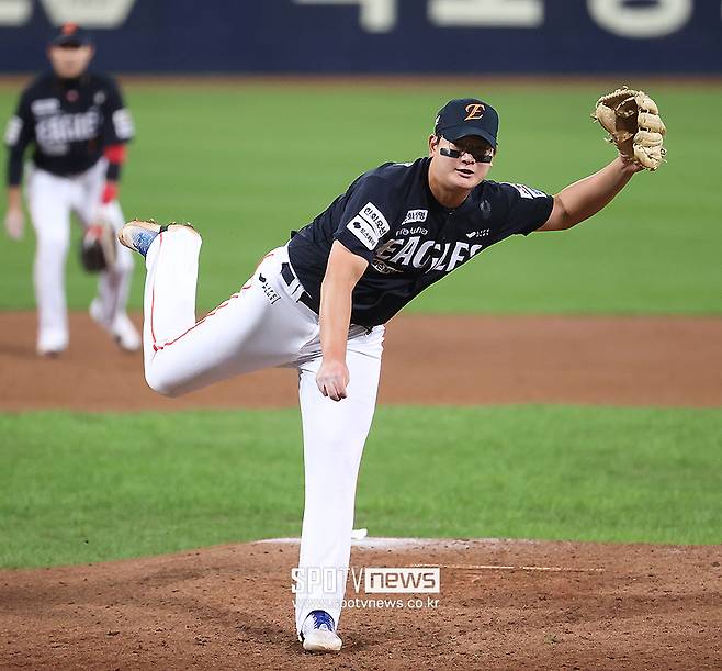 한화 총력전 맞아? 김서현 투입보다 더 큰 실수 있었다…ERA 11.74 좌완 투입 미스터리