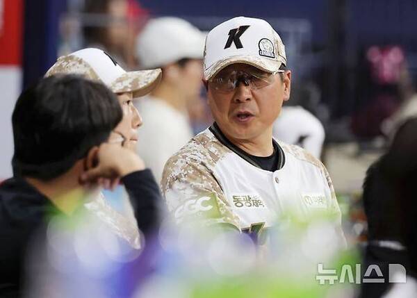 친정팀 한화 제안도 거절했던 '히어로즈 일편단심' 홍원기 前 감독,