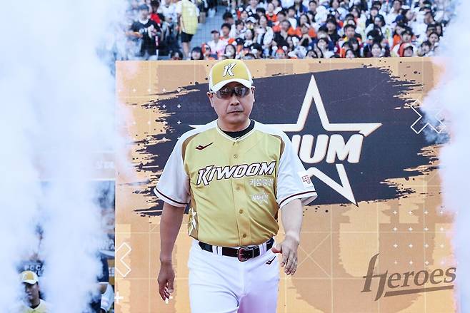 친정팀 한화 제안도 거절했던 '히어로즈 일편단심' 홍원기 前 감독,
