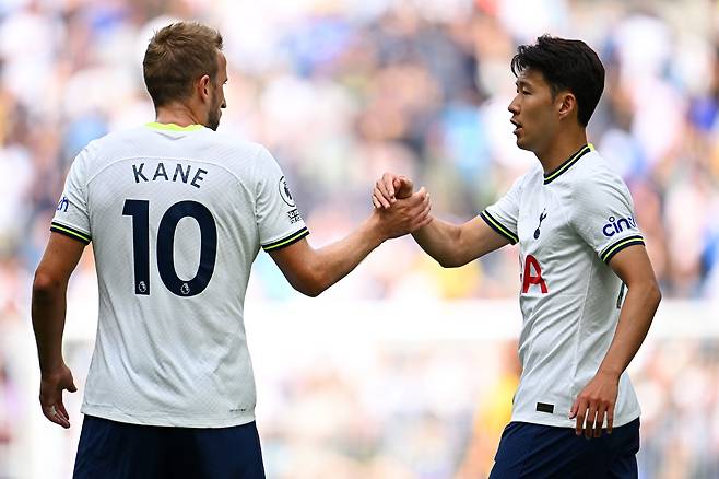 ‘손흥민(바이에른 뮌헨·33살)’ 47득점 합작 ‘EPL 최강 듀오’ 케인-손흥민, 독일에서 재결합? “로맨틱 동거 가능”