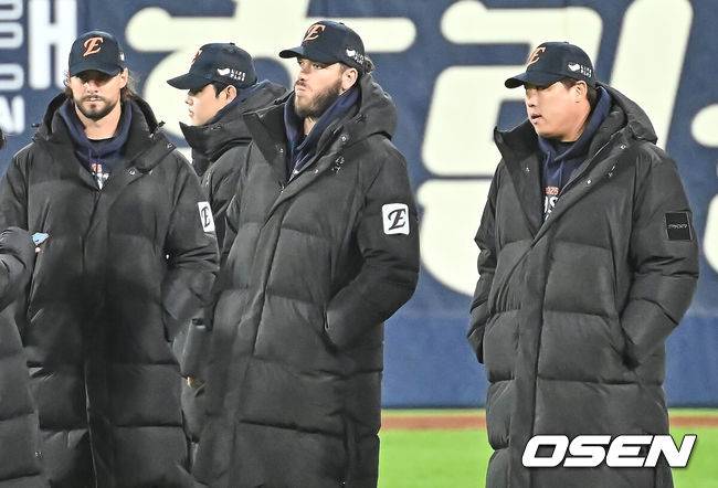 “외인들도 불펜 대기” 그런데 달감독의 오판...50홈런-6할 타자 등장하는 승부처, 왜 폰세 아닌 김서현이었나 [PO4]