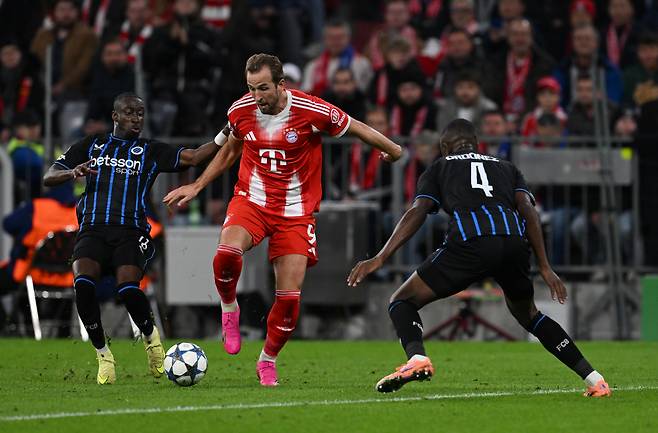 '존재감 1도 없다. 어쩌다 이렇게 됐나' 바이에른 뮌헨 김민재 후반 9분 출전+옐로카드+최저수준 평점. 팀의 4대0 대승에도 웃을 수 없다