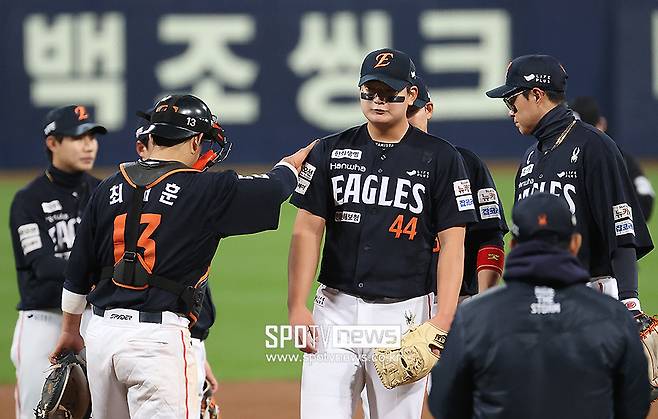 한화 비밀 회의에서는 어떤 이야기가 오갈까… ‘하늘의 테스트’ 김서현은 이승엽이 될 수 있나