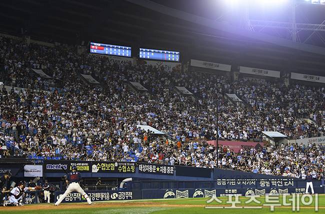 이번 주말 잠실운동장에 7만여 명 방문 예정…서울시, 대중교통 이용 당부