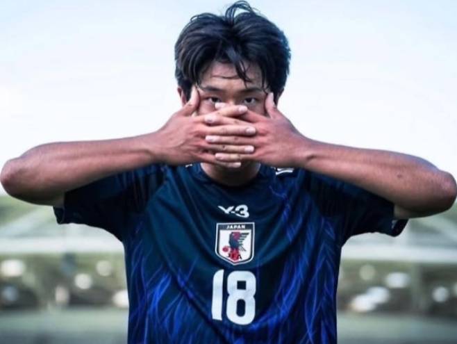 가수 김정민 아들, 일장기 달고 월드컵 뛴다…