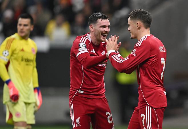 “100년에 한 번 나올 재능” 2225억 사나이 ‘위풍당당’ 9G·0골·0도움→1경기 2어시스트+리버풀 승리 견인 ‘자신감 충전’