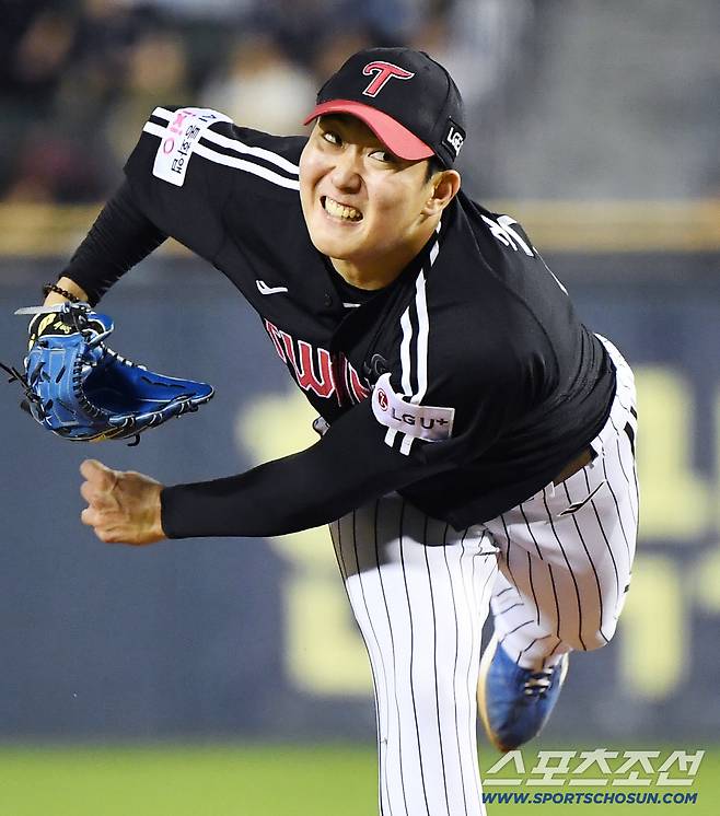 염갈량의 초전박살. 한국시리즈 1차전 승리에 올인. 준PO 스타까지 준비시킨다[잠실 코멘트]