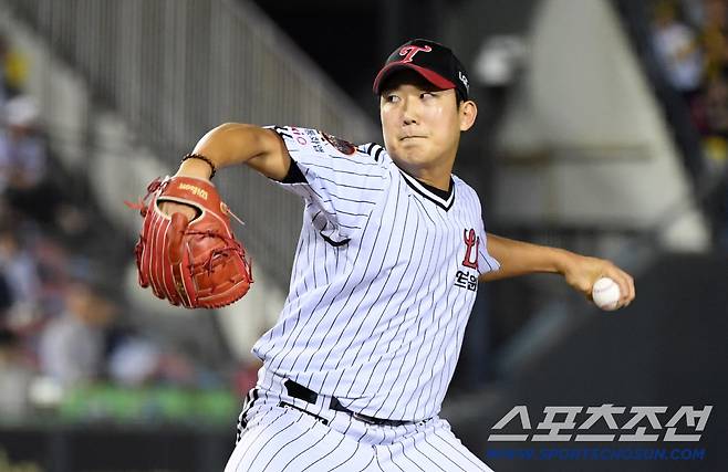염갈량의 초전박살. 한국시리즈 1차전 승리에 올인. 준PO 스타까지 준비시킨다[잠실 코멘트]