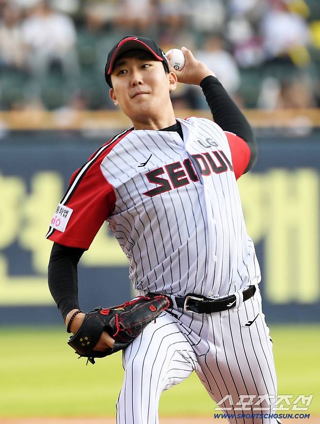 염갈량의 초전박살. 한국시리즈 1차전 승리에 올인. 준PO 스타까지 준비시킨다[잠실 코멘트]