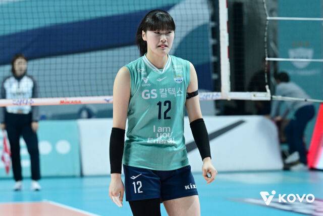 '십자인대 부상' 19살 국대 수술 잘 마쳤다, 사령탑 어떻게 복귀 플랜 세웠나…