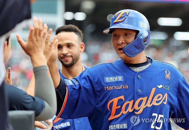 프로야구 한화, PO 5차전에 최인호 대신 김태연 선발 출전