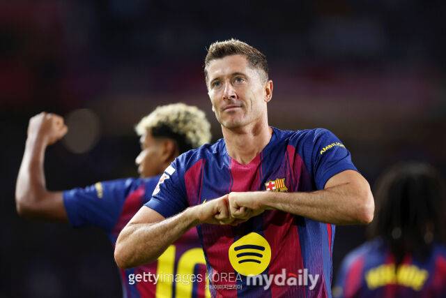 손흥민 이어 또 MLS 대형 영입 성공하나…메시의 인터 마이애미, 레반도프스키 영입 고려