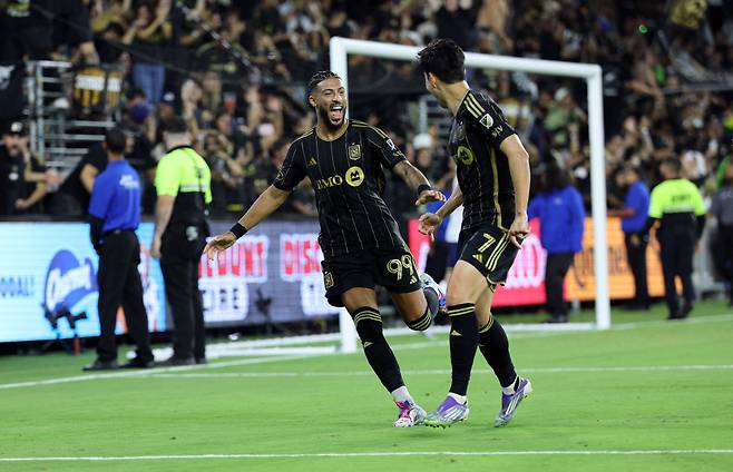 '손흥민 어떻게 이럴 수가 있지?' SON 때문에 깜짝 놀란 LAFC 동료...처음 보자마자