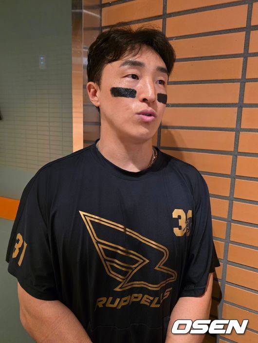 “(한국시리즈에) 간 김에 꼭 우승하길” 강민호, 손아섭에게 전한 진심 [PO5]