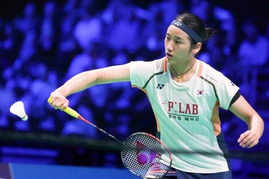 '세계랭킹 1위' 안세영, 프랑스오픈서 가오팡제 제압...4강서 '천적' 천위페이와 격돌