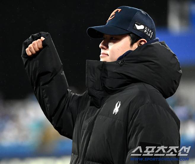 1년 만에 역전된 '문김대전', 19년 만 KS 이끈 '문동원' 이래서 거물급 투수는 못 참지, 내년부터 진검승부