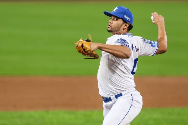 '형이 왜 거기서 나와?' 아이돌 유튜브에 '前 삼성' 뷰캐넌이 나타난 사연…대만서 1점대 ERA, 내년엔 어디서 뛸까