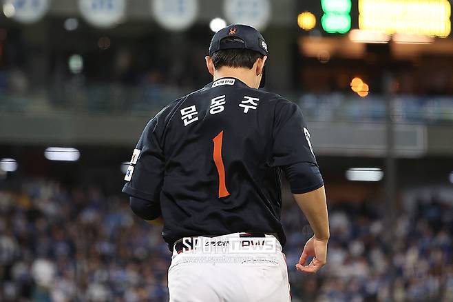 7년 만의 가을 야구가 이렇게 신나다니, 한화는 '암흑기 징크스' 어떻게 극복했나