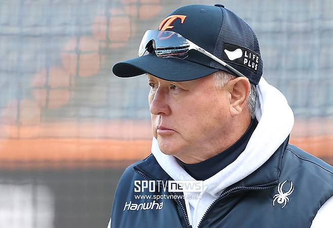 7년 만의 가을 야구가 이렇게 신나다니, 한화는 '암흑기 징크스' 어떻게 극복했나