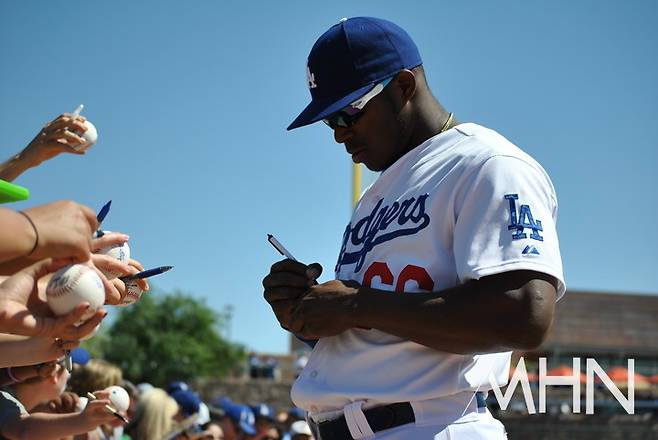 '악동' 푸이그, MLB 복귀 포기하지 않았다…