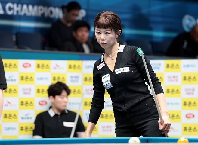 '당구 女帝 울고, 캄보디아 특급 웃었다' 김가영은 16강에서 덜미, 스롱은 8강 진출