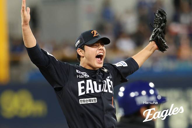 한화 문동주-LG 톨허스트 KS 1차전 선발 맞대결...한 달 만의 재대결 성사 [오피셜]