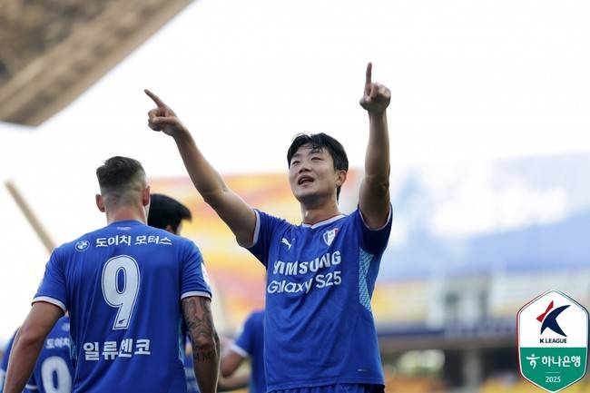 [K리그2 현장리뷰] 사실상 무산된 다이렉트 승격...'통한의 동점골 허용' 수원, 전남과 2-2 무승부