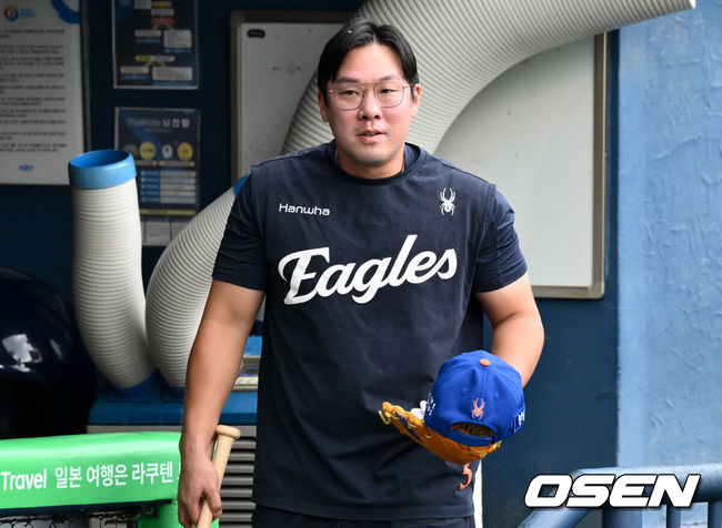 'FA 왜 샀나' 김경문 감독의 승부수, 72억 내야수→78억 투수도 제외시켰다…26년 만에 우승 기회, 냉정하고 냉정하다