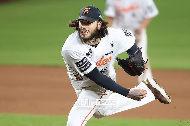“폰세, 페디 이상 다년 계약도 가능” 미국 복귀 확실시, 한화에서 우승 반지 챙겨 떠날까