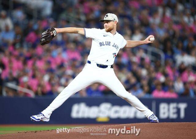 KIA 출신 라우어는 팔각도 40도가 안 되는데…오타니 저격 몇 번이나 할까, 야유는 보너스? 불안한 출발