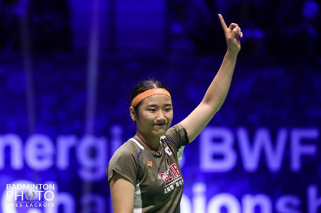 [프랑스오픈] '세계선수권 패배 설욕했다' 안세영, 천위페이에 복수전 결승행…풀세트 혈투 끝에 짜릿한 역전 드라마