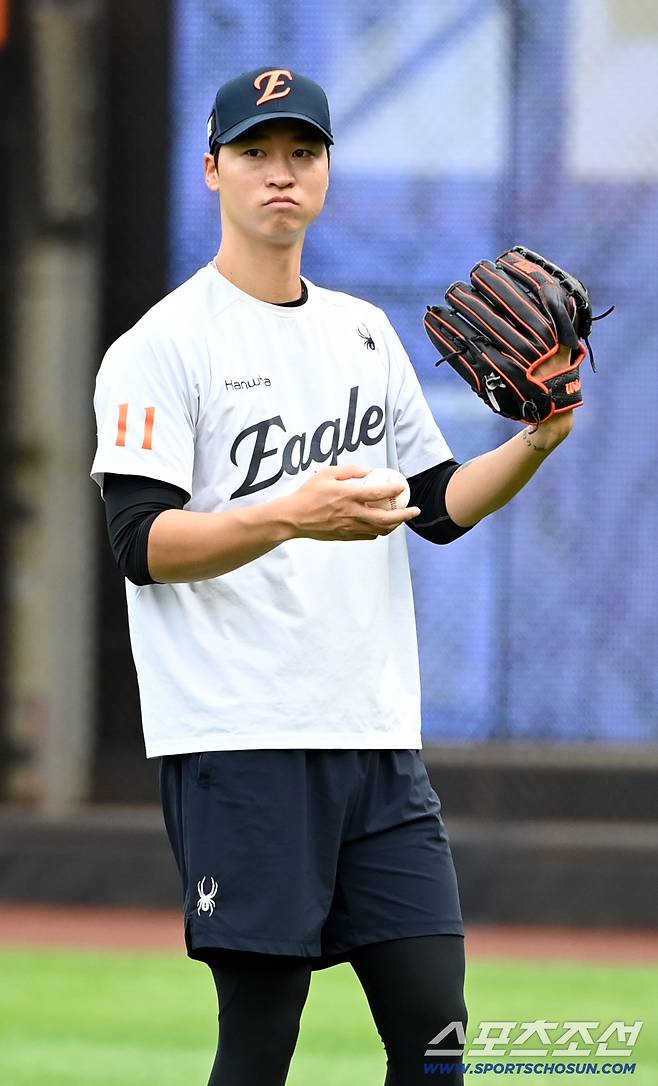 우승하려고 쓴 150억인데, 돈 받은 그들이 사라졌다...그런데 한국시리즈 우승을 얘기한다