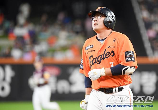 우승하려고 쓴 150억인데, 돈 받은 그들이 사라졌다...그런데 한국시리즈 우승을 얘기한다