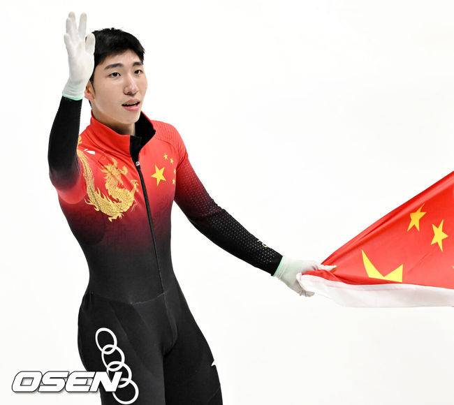 '中 군가제창-인민영웅' 린샤오쥔, 한국에서 버림받고 중국에서 재탄생… 린샤오쥔, 여전히 中 영웅