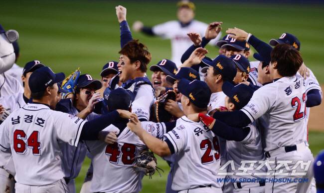 1차전 승리시 우승확률 73.2%. 그러나 한화에겐 20%만. 시작부터 기울어진 운동장. 한화가 6번째 기적을 쓸까[KS 포커스]