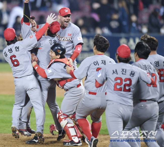 1차전 승리시 우승확률 73.2%. 그러나 한화에겐 20%만. 시작부터 기울어진 운동장. 한화가 6번째 기적을 쓸까[KS 포커스]