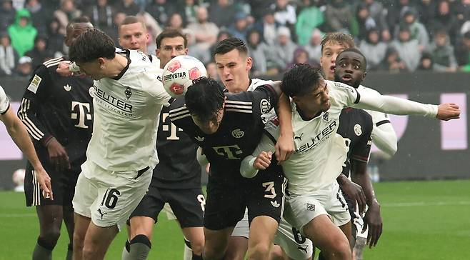 “김민재는 벽이었다”…19분 만에 무너진 '코리안 더비' 결말→뮌헨 8전 전승 질주