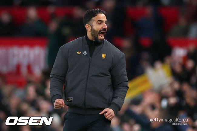 '이거 심상치 않다' 맨유, 브라이튼 4-2 격파하며 3연승 행진...리그 4위로