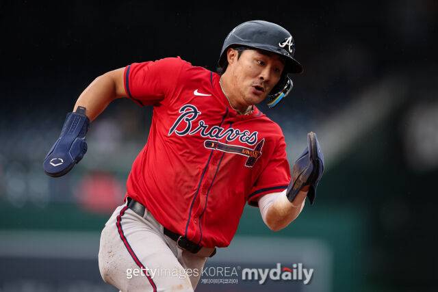 “김하성, FA 시장의 유일한 진정한 유격수” FA 26위…평균 이하 타자인데 다년계약 가능 ‘병 주고 약 주고’