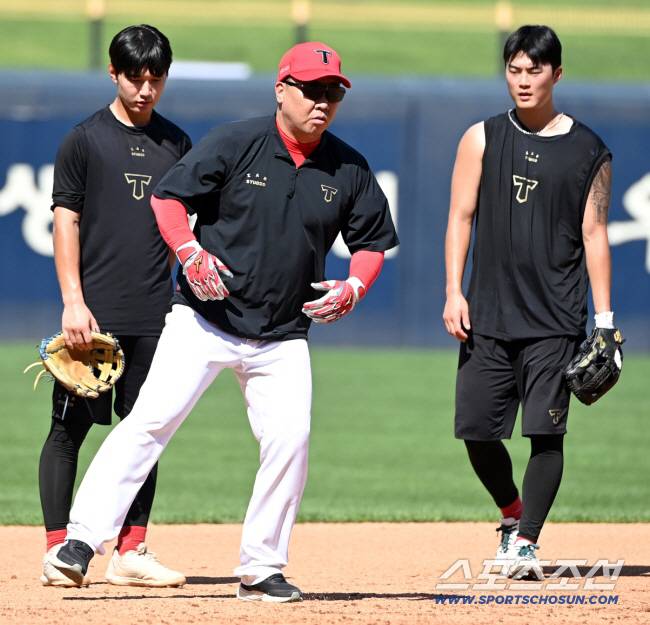 6년 공들인 KIA 1라운더, 100억 최대어 대안 되나…감독은 일찍이