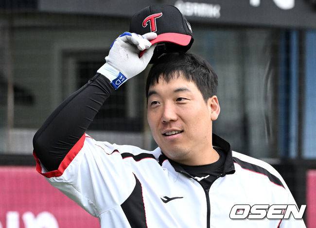 '이럴 수가, 1차전부터 파격인가' 김현수 4번-오스틴 지명타자-구본혁 3루수, LG 라인업 떴다