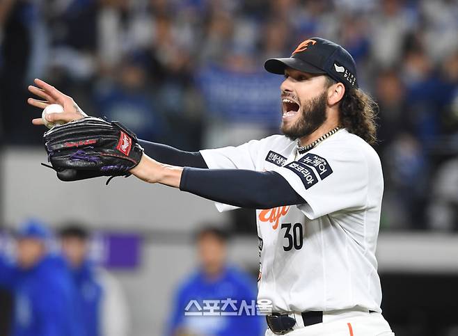 한국시리즈? 6차전서 끝낼 겁니다만? LG “폰세가 두 번 나오지 못하는 것에 대해 긍정적”…PO 5차전 패착일까 [SS시선집중]