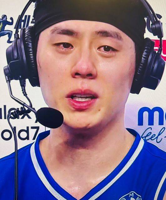 경기 후 눈물 흘린 이관희 “삼성으로 돌아와 첫 홈경기 이겼다…제가 좀 더 잘했더라면”