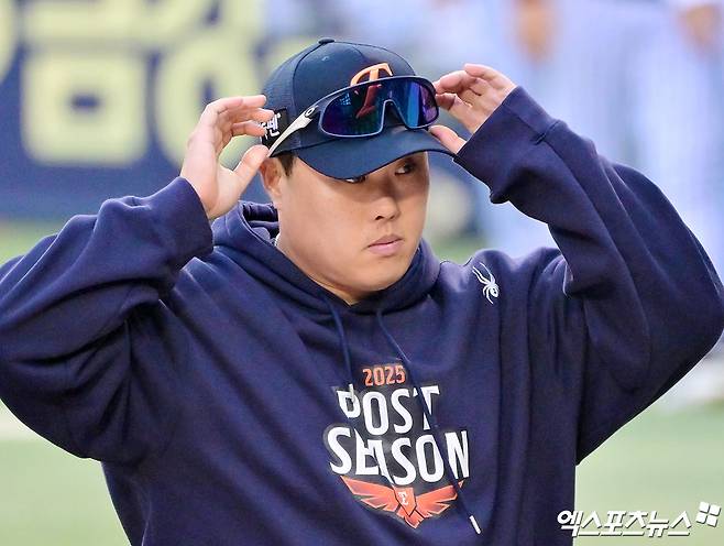 '19년 만의 KS' 7사사구에 실망한 김경문 감독…